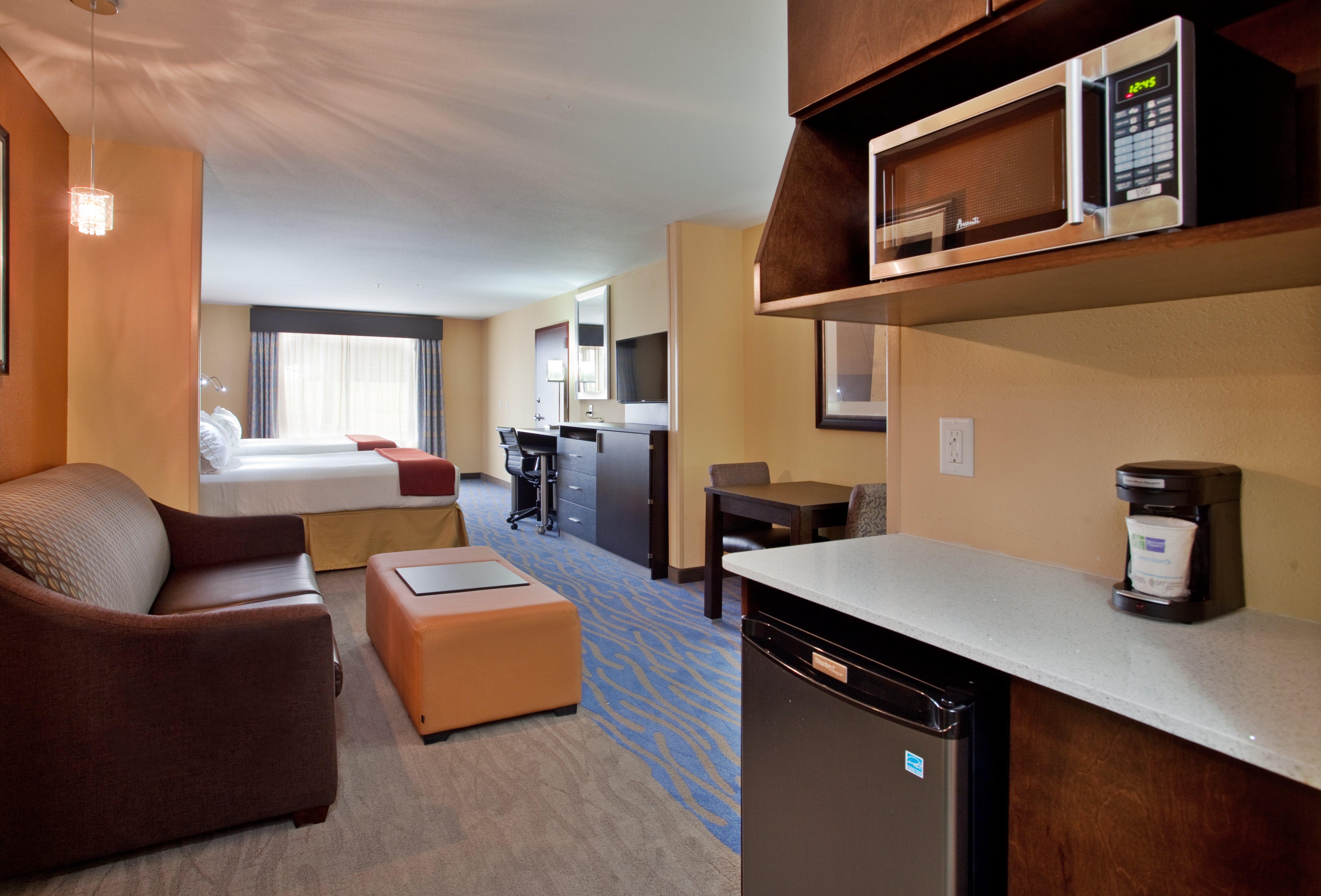 Holiday Inn Express & Suites St Louis Airport By Ihg Woodson Terrace Exteriör bild
